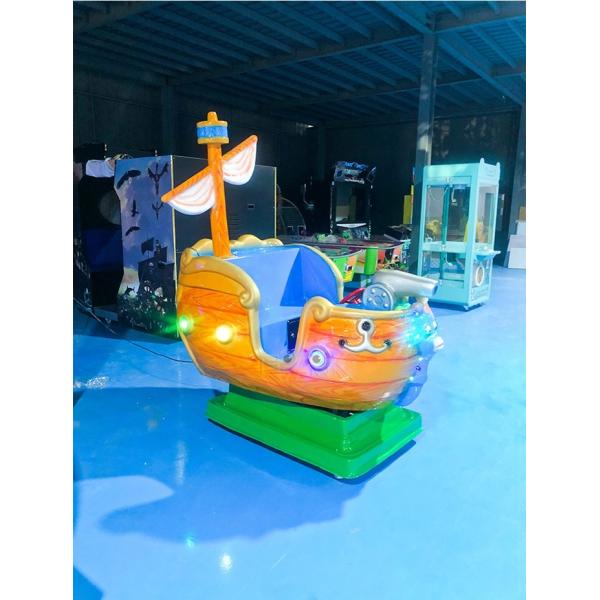 Amusement Park Pirate Ship Swing Ride Adventure Kiddie Ride With Gun