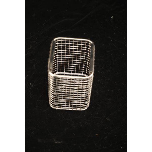Smooth Rounded Edges Wire Mesh Basket Suitable For Oven Use