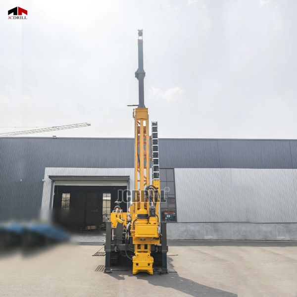 2000M Depth Crawler Mounted Fully Hydraulic Mining Core Drilling Rig For Geological Quarry Exploration