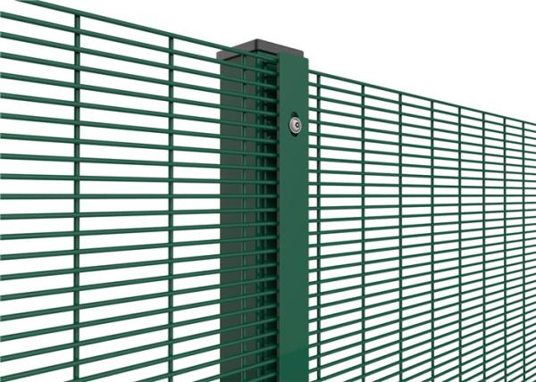 3.95mm Green Colored 358 Security Mesh Fence
