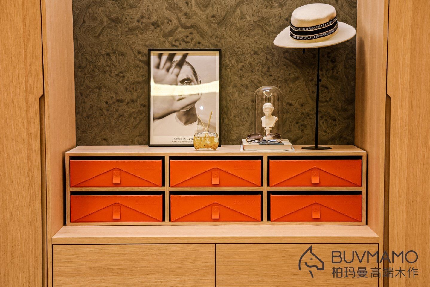 OEM/ODM CUSTOMIZED LUXURY MODERN HOTEL FURNITURE WITH SOLID WOOD FOR VILLA/APARTMENT/RESORT/HOTEL