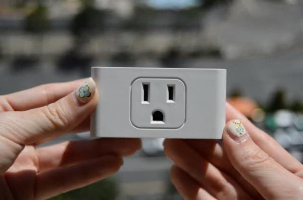 US USA Home Socket Wireless Wifi Plug ABS 100-240V AC 50/60HZ With LED Light