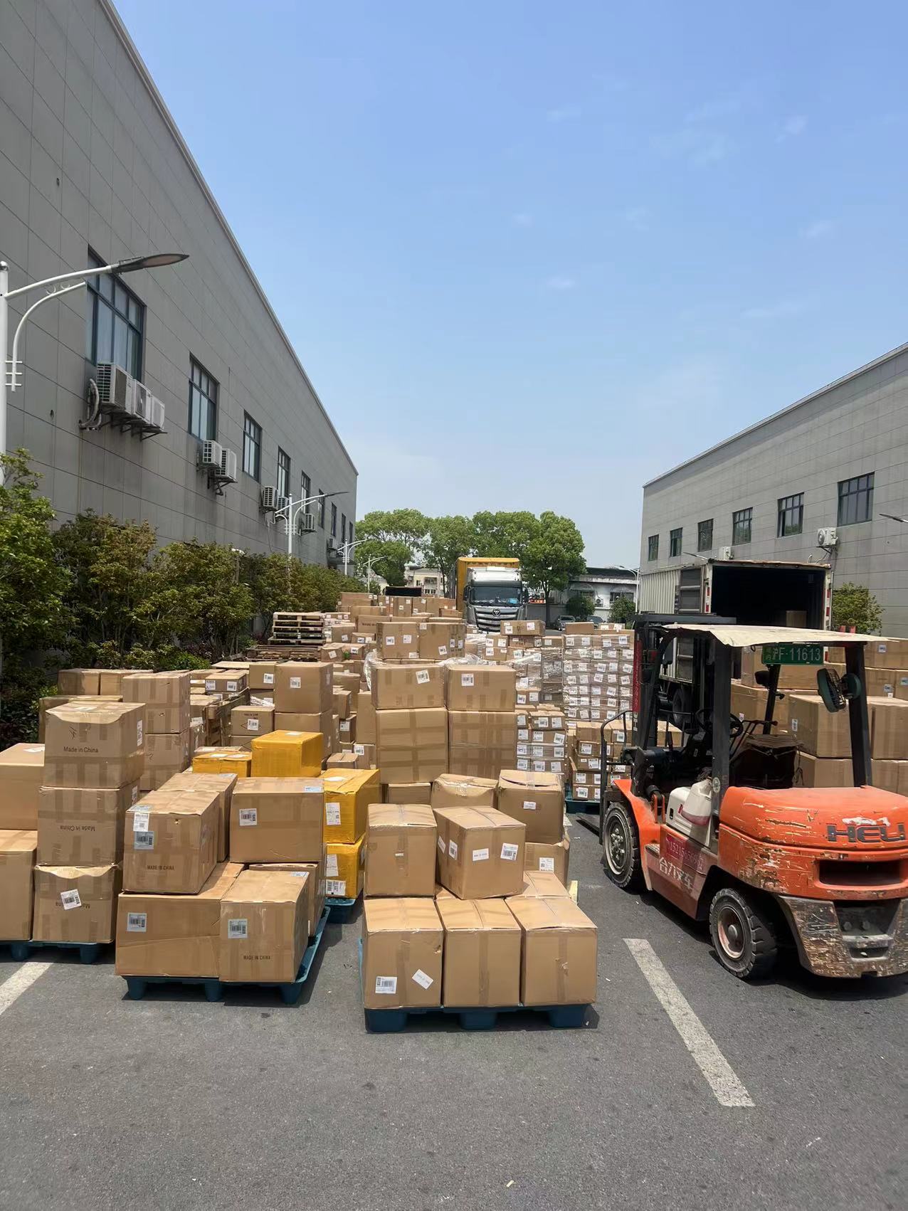 Срочное UPS международное от Китая к складированию и сервисам по распределению TüRkiye