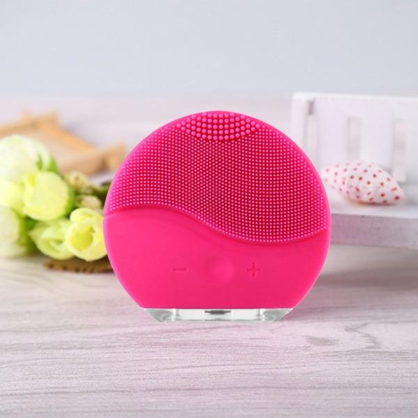 Silicone Vibrating Waterproof Facial Cleansing Face brush Massager with USB Rechargeable