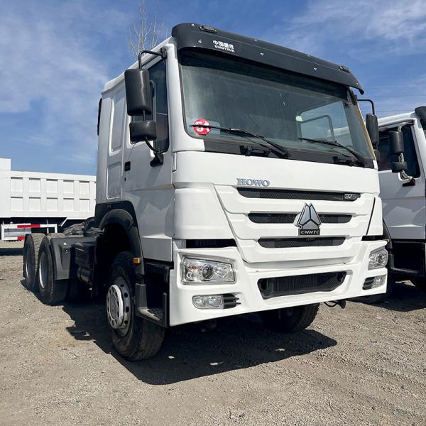 Howo 6 * 4 Semi-Trailer Tractor Front Double Wheel Drive Freight Truck Front 380 Horsepower Tractor Trailer Head