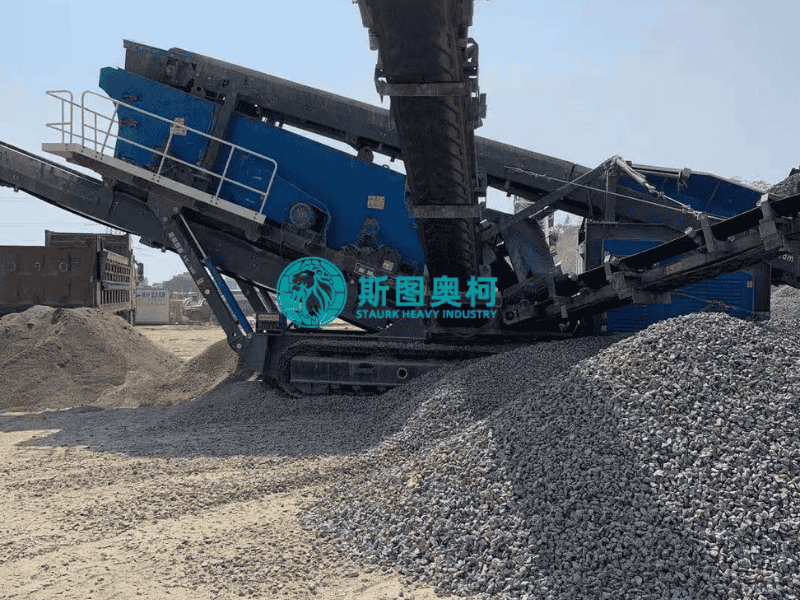200TPH Mobile Cone Crusher Hard Rock Quarrying Portable Cone Crusher
