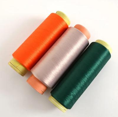 Fils de polyester à 100% de polyester et uniformes