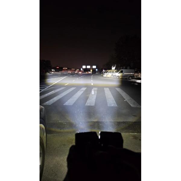 110*68*68mm Luz de nevoeiro para ônibus Lâmpada de caminhão Acessório essencial para ônibus turísticos