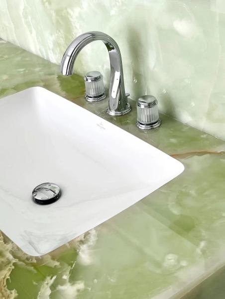 Tableau de salle de bains de luxe à veines vertes