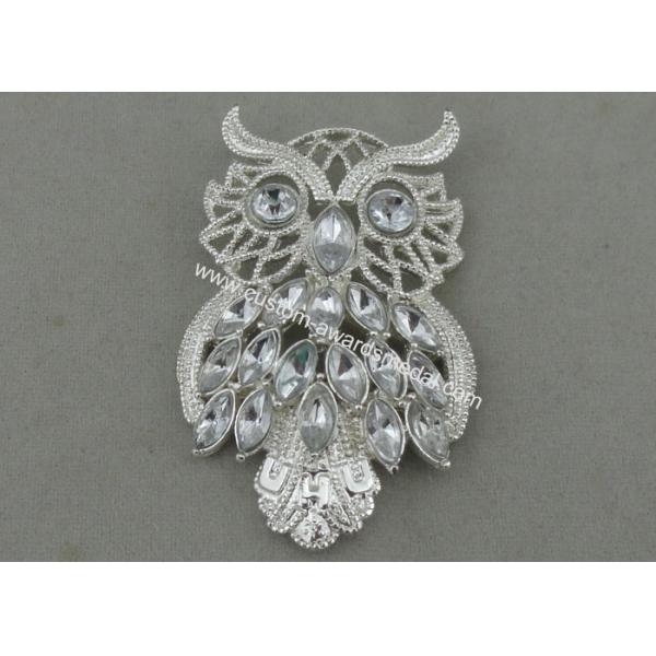 UHU Souvenir Badges By Pewter Die Casting , 3D Design with Rhinestone And Silver Plating