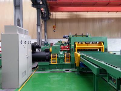 Corte de folha do metal à linha do comprimento para o corte longitudinal para a espessura 0.3-3mm, bobina máxima 15T pelo controle do PLC