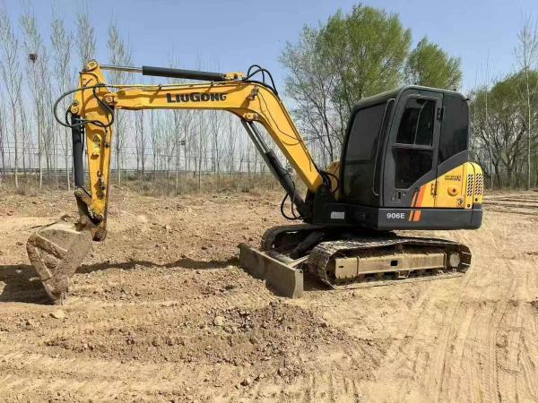 Excavatrice Liugong 906E d'occasion, machine fiable et de haute qualité pour les travaux de construction lourds