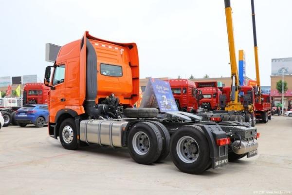 T7H HOWO 460 HP 6*4 4*2 Traction Truck Head with ESC and Electronic Stability Control