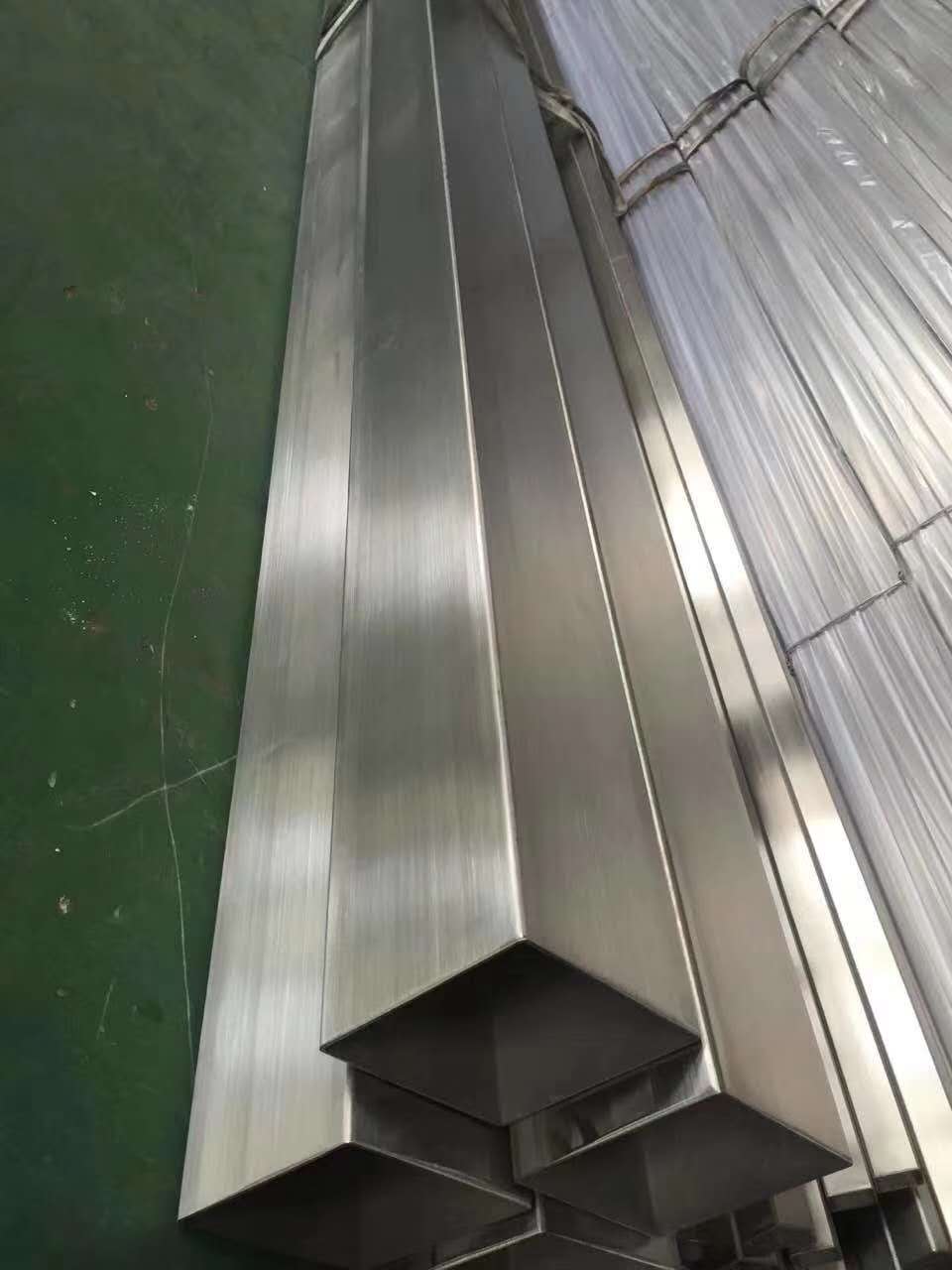Безшовные трубы нержавеющей стали 202 SS 60mm 301 поверхность ASME 50mm обжигая