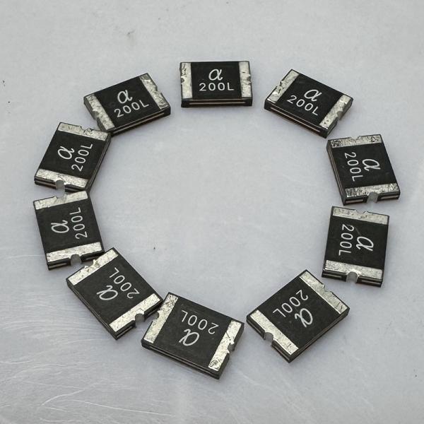 SMD 3425 表面実装デバイス PTC リセッタブルヒューズ 6V 9V 12A 15V 16V 24V 33V 36V 60V 1.5A 2A 2.6A 3A 4A 5A 6A 7A 8A 9A 10A