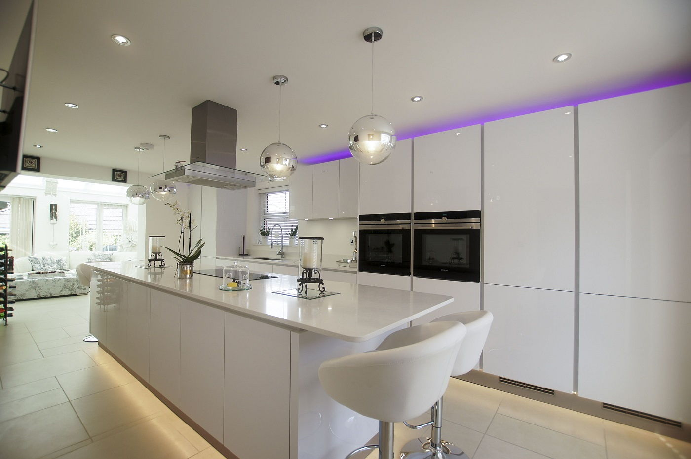 Blum Hardware American Style White Lacquer Kitchen Furniture with MDF Door Material