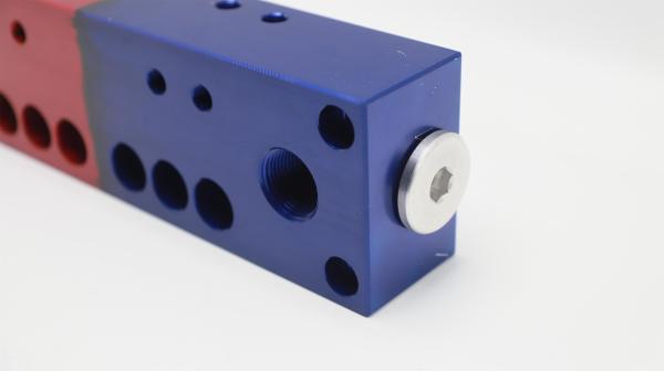 Hot Selling Non-Standard Mold Mounted Manifold Injection Molded Parts Designing Injection Molded Parts