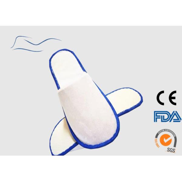 Lightweight Bdisposable Hotel Slippers , White Color Disposable Paper Slippers