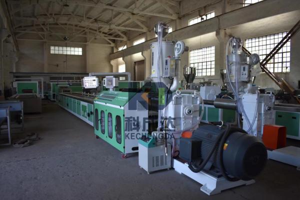 HDPE PE Wood Plastic Profile Extrusion Line Ocean Marine Pedal WPC Board Extrusion Line