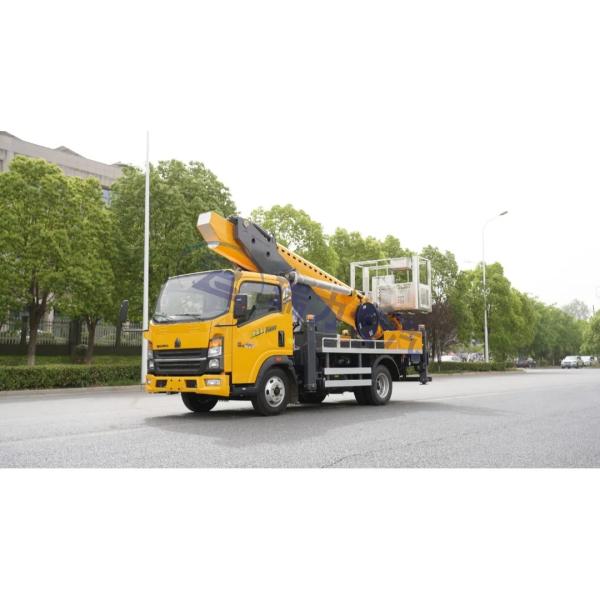 HOWO 16m-18m Aerial Platform Truck Truck Mounted Insulated Aerial Lift Truck For Philippines