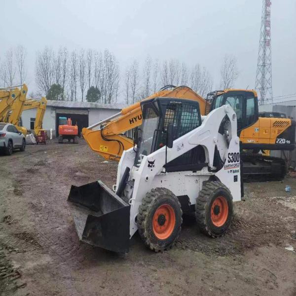 Earthmoving Used Skid Steer Loader Dealers Bob S300 60KW 11.1km/h