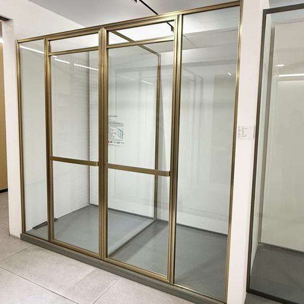 Two Styles, Two Charms – The Versatile Choices of Shower Enclosure Glass