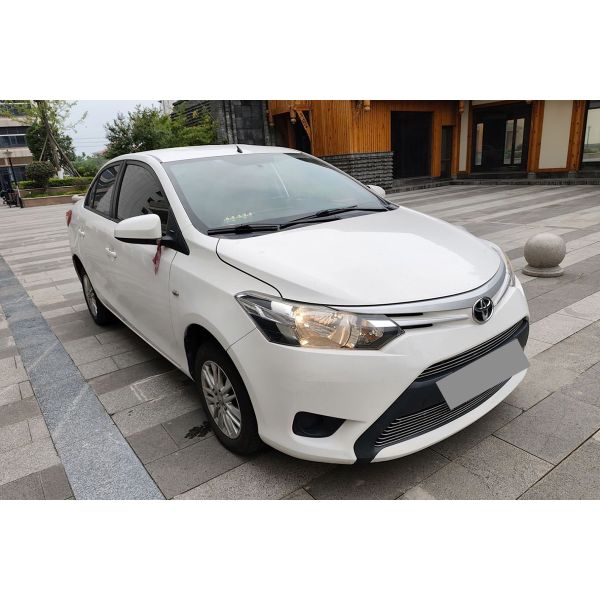 2022 Toyota Vios FS Hatchback 1.5L CVT Gasoline Petrol 180km/h High Speed Used Cars Left Cheap Automatic Small Cars for Sale