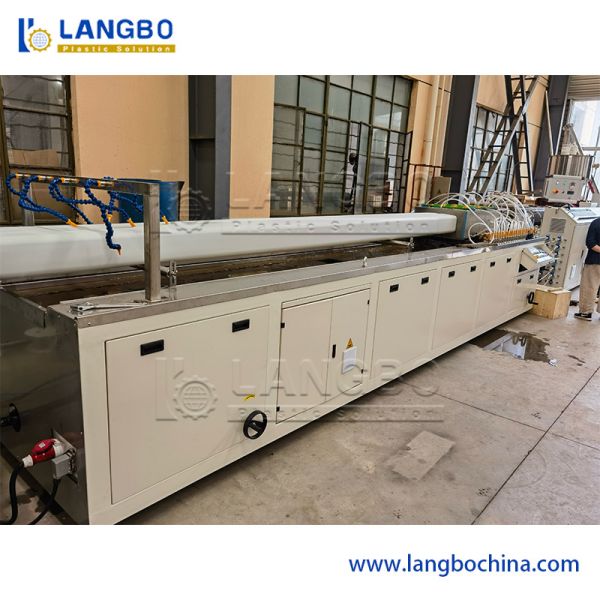 WPC/UPVC/PVC/PE/PP Wall Panel/Window/Door/Decking/Fence/Windowsill Wood Plastic Flooring Profile Extrusion Production Line