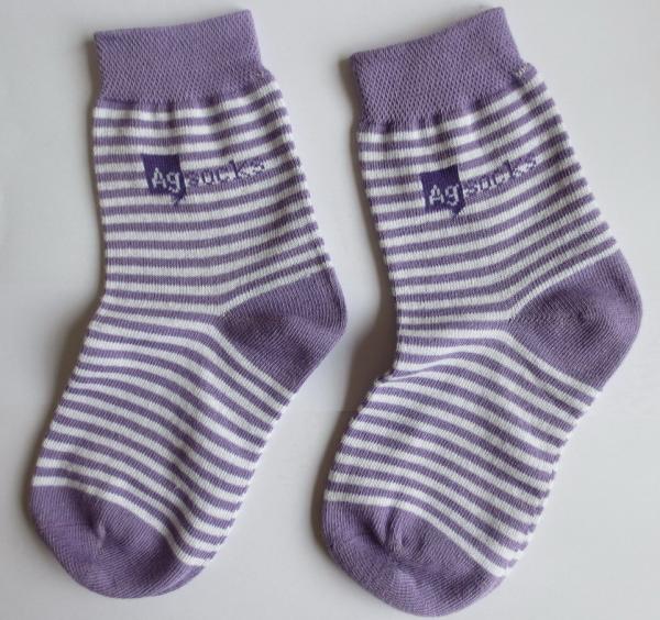 Anti-microbial combed cotton ODM customized logo AZO free athletic spring socks for boys