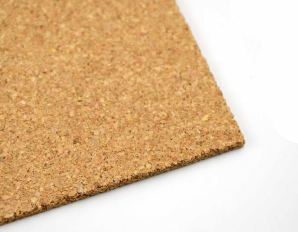 Density 270Kg/ M3 Natural Cork Sheet 1mm Flexible Eco Friendly