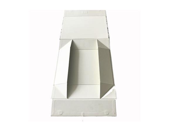 Ribbon Folding Cardboard Box 30 * 20 * 7cm Handmade Insert For Baby Clothing