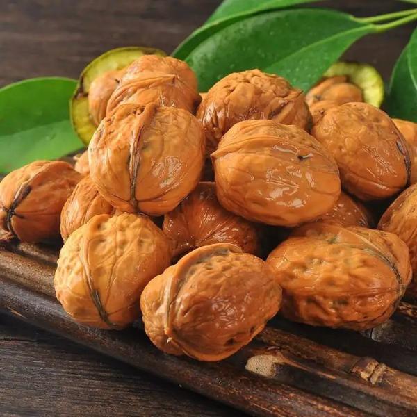 walnut peeling walnut kernels 100% natural organic perfect as a snack wholesale Amazon’s best-selling products