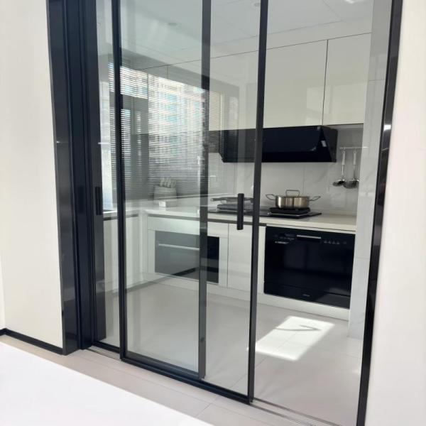 Skate Stylish Thermal Break Aluminum Narrow Frame Sliding Door with Tempered Glass Panels