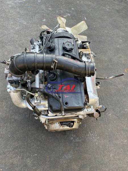 1983-1993 Year Used Complete Engine 4G64 for Mitsubishi Gas / Petrol