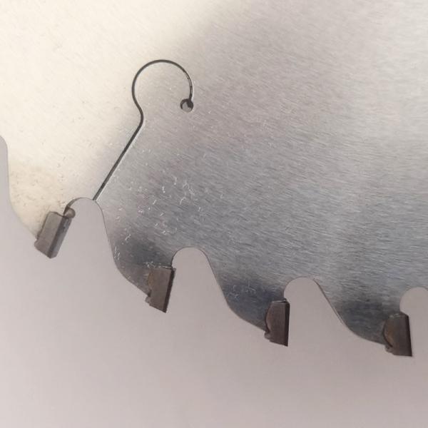 Precise 75Cr1 Diamond Cutting Blade For Circular Saw 4.0mm Teeth Width