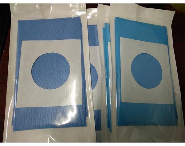 Aperture Round Hole Fenestrated Surgical Drapes Adhesive Tape Tri - Lamination
