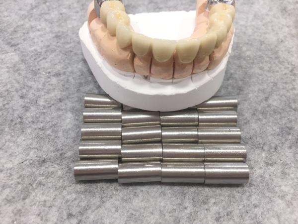 Silver Chrome Base Metal Casting Alloys 270HV10 Extremely High Resistance To Corrosion