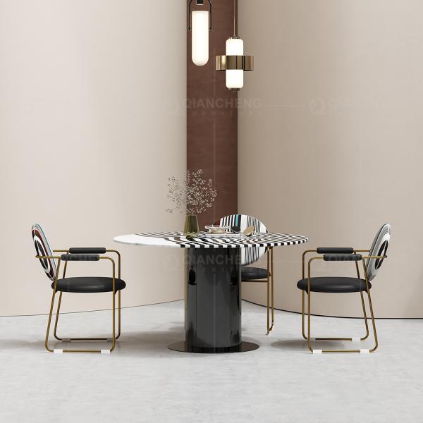 Black Metal Dia 130x75cm Marble Top Round Dining Table long lasting wear