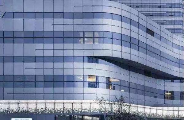 Résistance aux intempéries Mur de rideau en aluminium moderne avec une excellente isolation thermique