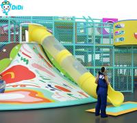 Equipo de parque de diversiones interior personalizable Laberinto de la selva para niños Diseño 3D