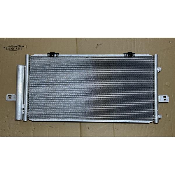 Repuestos para automóviles Sistema de refrigeración del motor 2.5 V6 Condensador de aire acondicionado para ROEWE 750