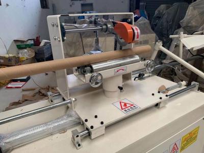 Machine automatique de fabrication de papier toilette artisanal