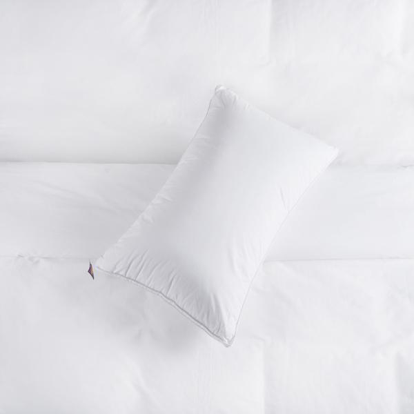 Microfiber Hotel Style Pillows , Hotel Pure Luxury Pillow Polyester For Star Hotel Anti - Apnea