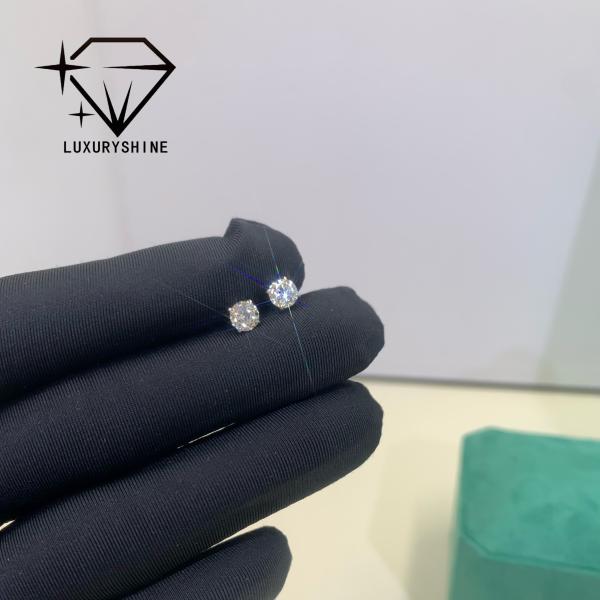 Boucles d'oreilles à clous en diamant de laboratoire rond LuxuryShine, clarté VVS2/VS1, or massif 18 carats, bijoux personnalisés avec certificat IGI, boucles d'oreilles tendance, cadeau de Saint-Valentin