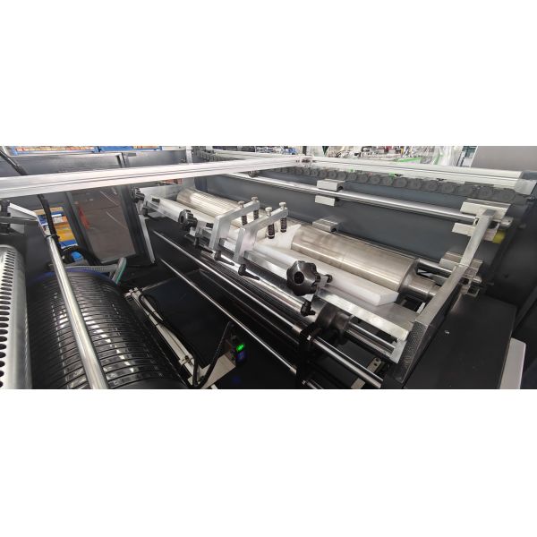 SINO JIGUO TC-1100A Automatic Window Patching Machine，Max. sheet size (mm)：1100*740，Film Sheet Thickness (mm)：0.03-0.30，Max. Working Speed：20000s/h (Depend on products size)