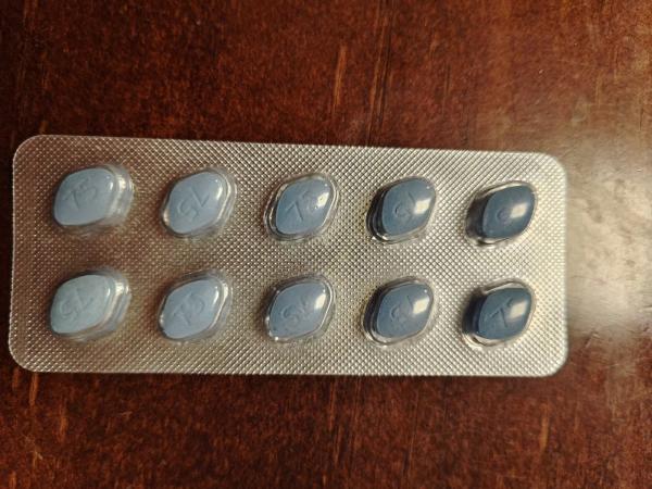 Cialis Men Maca Root Extract Capsules Blister Maca Root Dietary Supplement