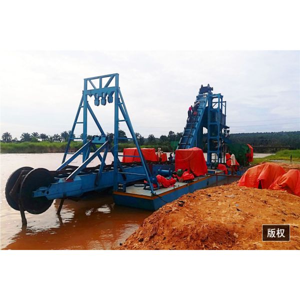 8/3 Inch Pump Diesel Gold Bucket Dredger 15 m Dredging Depth