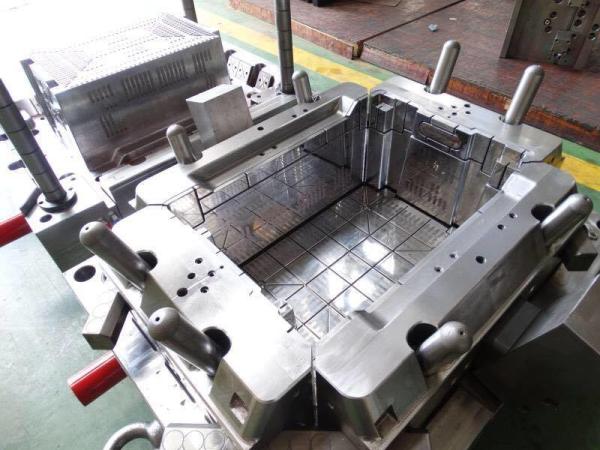 Caixa plástica da indústria colorida que faz máquina o parafuso datilografar 10000KN que aperta a força
