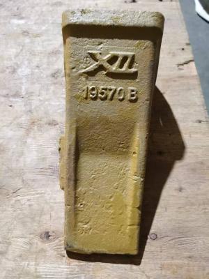 205-70-19570  High Quality Excavator Flat Tooth Points Bucket Tooth PC200