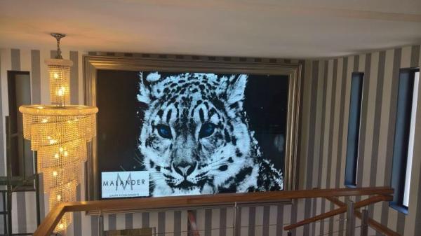 High Resolution Indoor Fixed LED DisplayP4 Led Video Wall Easy To Install